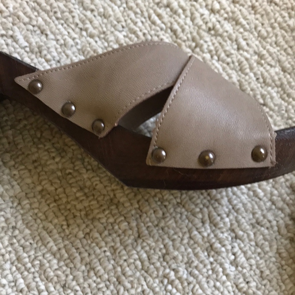 NWOT Italian Sandals - Picture 4 of 5